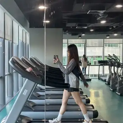 王英